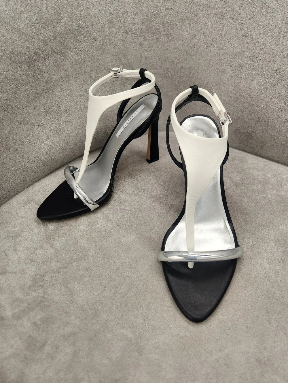 Gianni Bini Dress Sandals 9 Black White Leather Orah Thong High Heel New $120